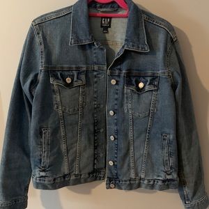 Women’s Gap jean jacket